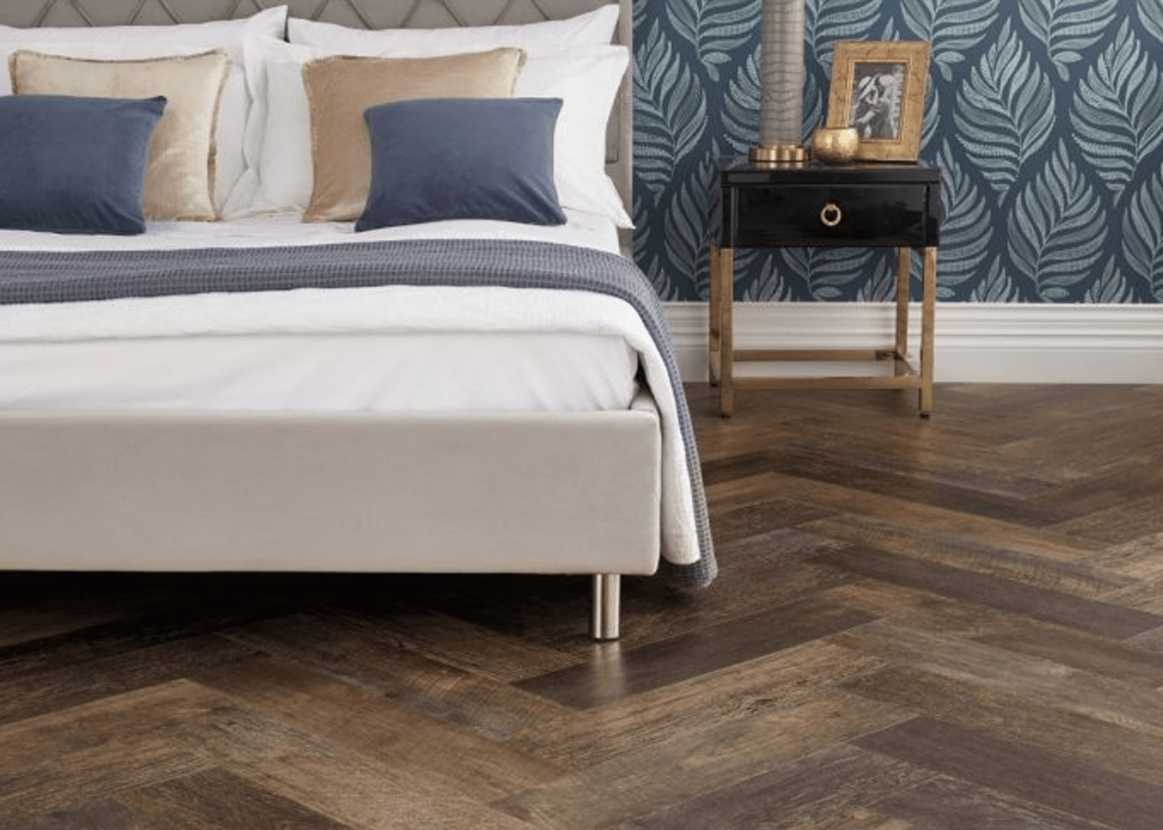 Karndean Van Gogh Salvaged Barnwood SM-VGW123T Herringbone Vinyl Flooring